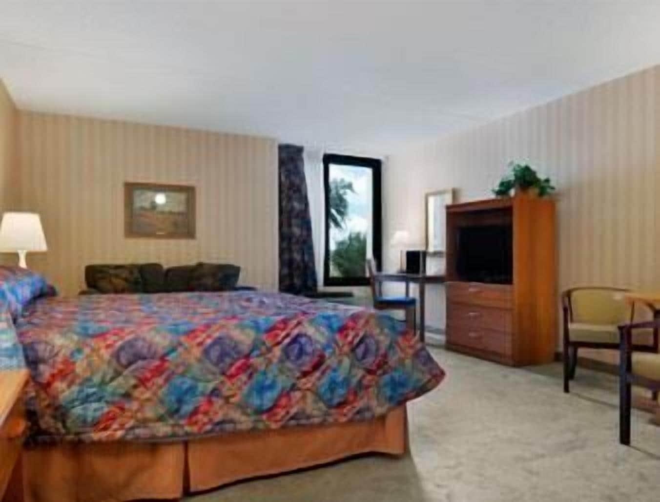 Ramada By Wyndham Watertown Thousand Luaran gambar