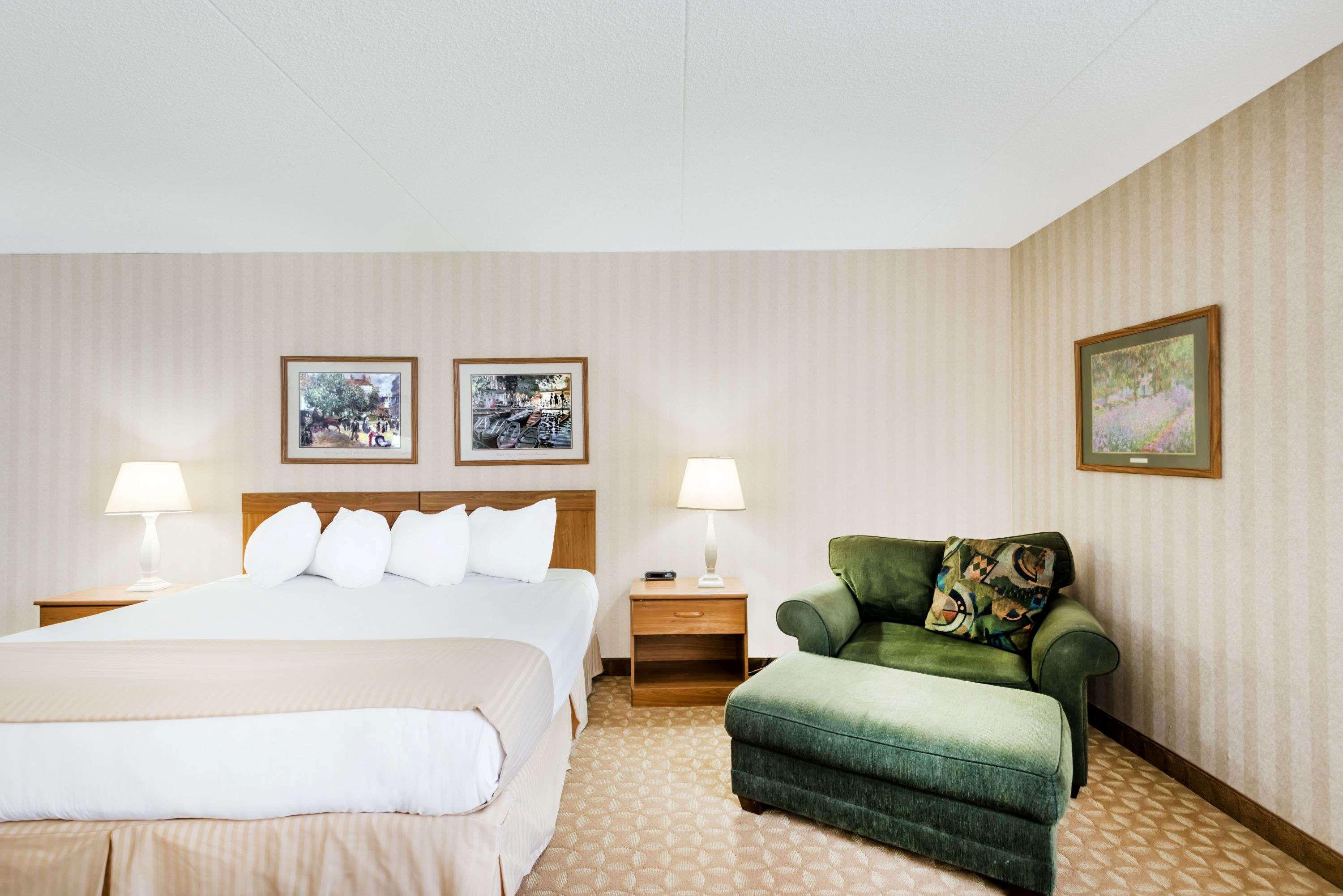 Ramada By Wyndham Watertown Thousand Luaran gambar
