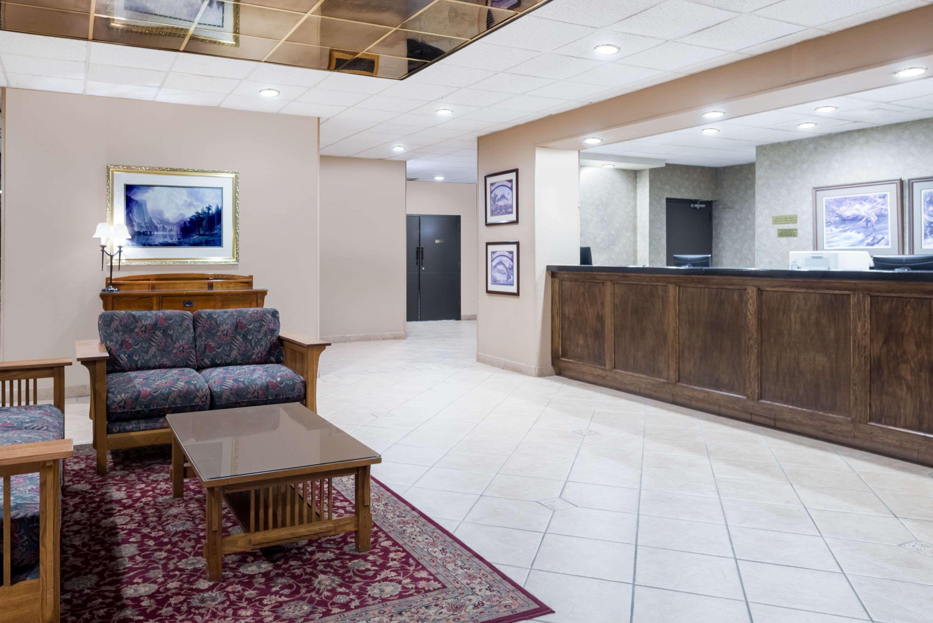 Ramada By Wyndham Watertown Thousand Luaran gambar
